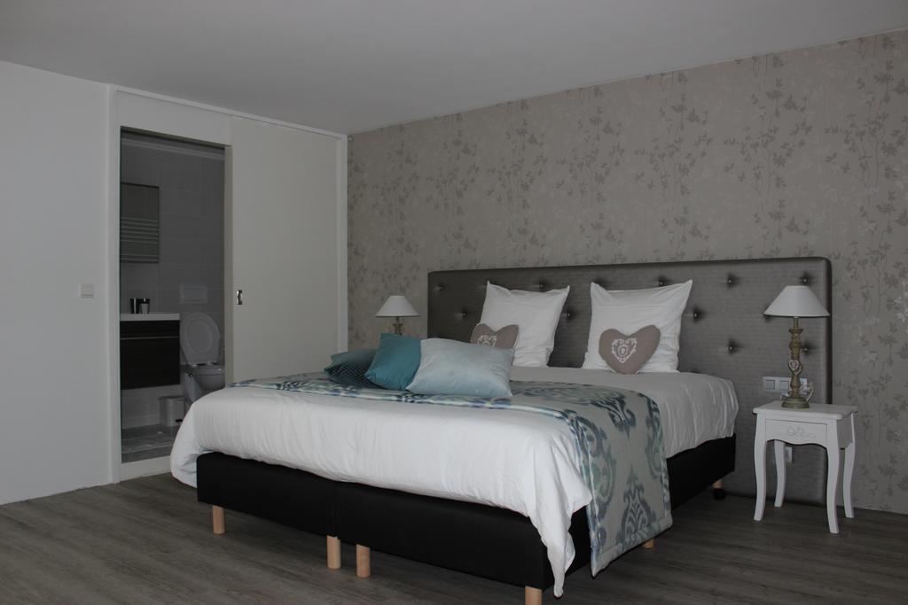 Den Bongaerd B&B And Wellness Tongeren Bilik gambar